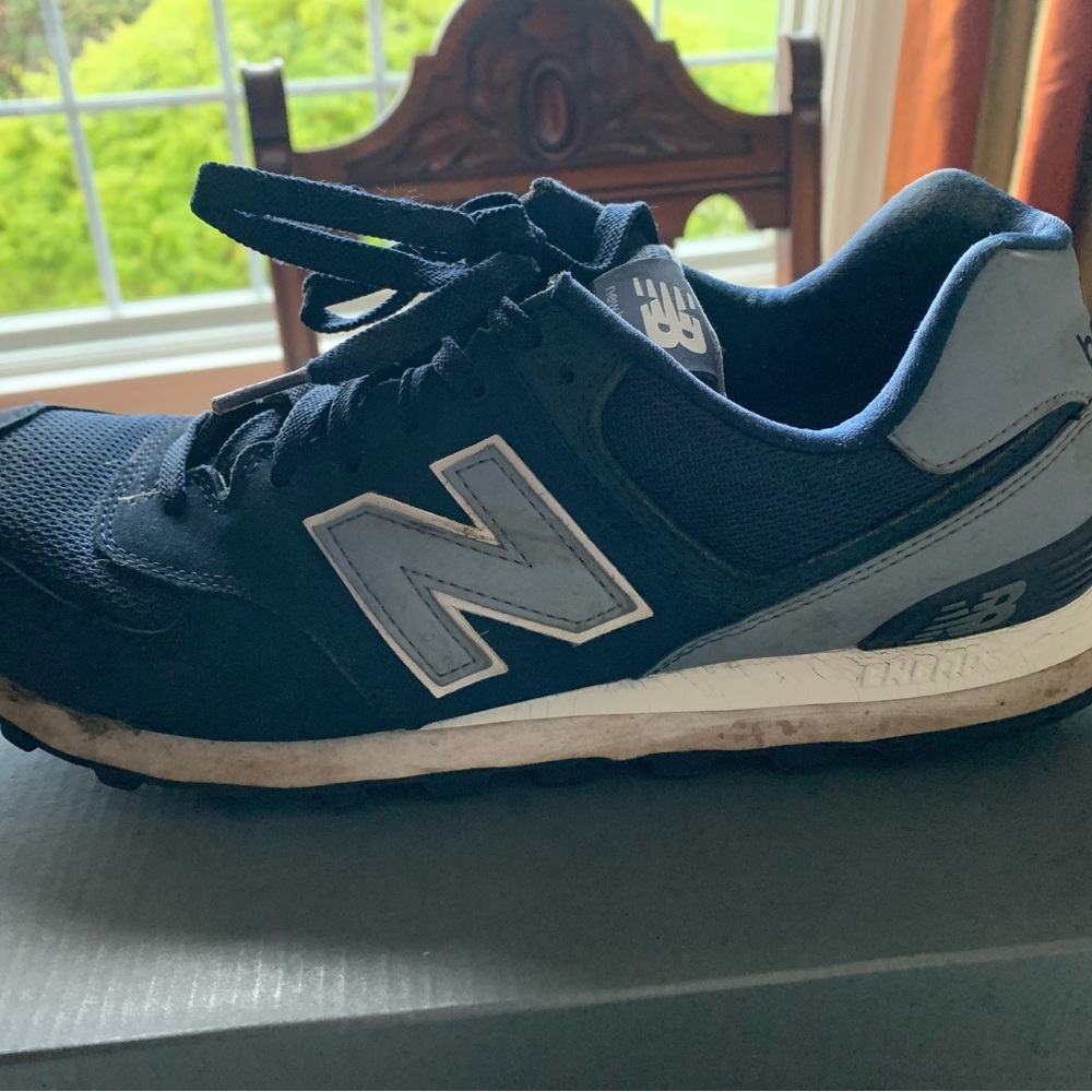 New Balance Men's Navy Blue Athletic Sneakers Size 10.5